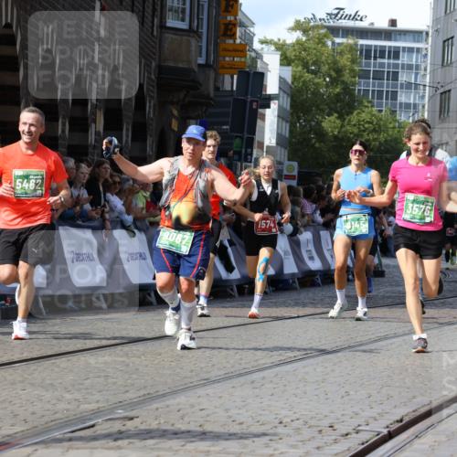 13.09.2026 - 21. swb-Marathon Bremen Strokosch-Dieckow http://msf.ph/oto/10345323 13.09.2026 13:27:52 Ziel 323, 593, 857, 940, 1006, 1373, 1574, 2345, 2668, 2686, 3013, 3460, 3496, 3521, 4421, 4593, 5081, 5220, 5290, 5358, 5557, 5616, 6067, 6306, 7110, 9727, 488, 1343, 1456, 3480, 5462, 7926, 8188, 8656, 9067, 9145, 13069 meine-sportfotos.de