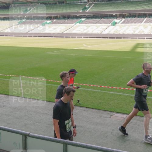 13.09.2026 - 21. swb-Marathon Bremen Michael Burmester http://msf.ph/oto/10345334 13.09.2026 13:32:03 Laufen im Stadion 122, 224, 295, 344, 350, 386, 487, 490, 617, 639, 690, 786, 787, 806, 840, 965, 1114, 1133, 1142, 1292, 1310, 1314, 1326, 1329, 1377, 1427, 1529, 1775, 1801, 1869, 1892, 1897, 1904, 1923, 2216, 2230, 2231, 2253, 2270, 2274, 2320, 2344, 2368, 2372, 2374, 2456, 2514, 2523, 2539, 2556, 2629, 2637, 2643, 2649, 2677, 2719, 2726, 2769, 2848, 2877, 2918, 2945, 2952, 3038, 3094, 3101, 3140, 3223, 3350, 3379, 3401, 3426, 3572, 3644, 3723, 3736, 3746, 3873, 3918, 3944, 357 meine-sportfotos.de