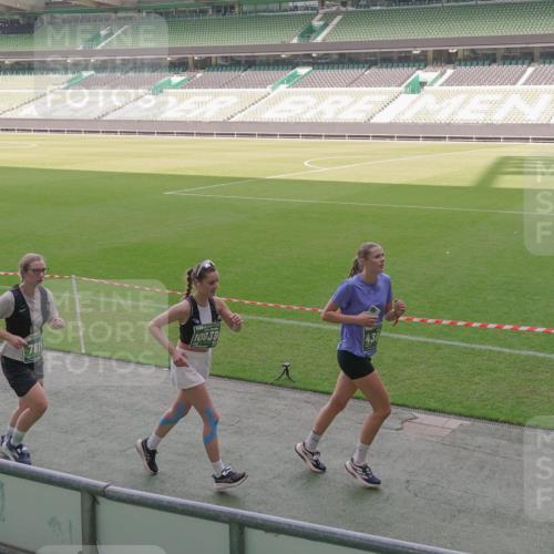 13.09.2026 - 21. swb-Marathon Bremen Michael Burmester http://msf.ph/oto/10345347 13.09.2026 13:32:05 Laufen im Stadion 122, 224, 295, 344, 350, 386, 487, 490, 617, 639, 690, 786, 787, 806, 840, 965, 1114, 1133, 1142, 1292, 1310, 1314, 1326, 1329, 1377, 1427, 1529, 1775, 1801, 1869, 1892, 1897, 1904, 1923, 2216, 2230, 2231, 2253, 2270, 2274, 2320, 2344, 2368, 2372, 2374, 2456, 2514, 2523, 2539, 2556, 2629, 2637, 2643, 2649, 2677, 2719, 2726, 2769, 2848, 2877, 2945, 2952, 3014, 3038, 3094, 3101, 3140, 3223, 3350, 3379, 3401, 3426, 3572, 3644, 3723, 3736, 3746, 3873, 3918, 3944, 357 meine-sportfotos.de