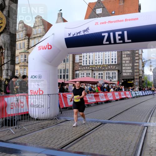 13.09.2026 - 21. swb-Marathon Bremen Tim E. http://msf.ph/oto/10345376 13.09.2026 11:15:25 Ziel 10325, 10605, 11694, 11810, 11990, 12110, 12333 meine-sportfotos.de