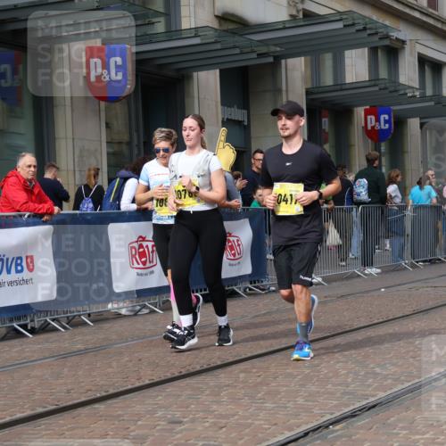 13.09.2026 - 21. swb-Marathon Bremen Strokosch-Dieckow http://msf.ph/oto/10345438 13.09.2026 11:09:31 Ziel 10234, 10299, 10386, 10417, 10435, 10645, 10696, 10712, 10737, 10785, 10990, 10991, 11119, 11383, 11437, 11441, 11937, 12409, 12449, 10314, 10424, 10556, 10664, 10686, 10694, 10712, 10769, 10823, 10981, 10983, 11192, 11225, 11764, 11882, 11883, 11914, 11915, 11937, 11987, 11995, 12155, 12322, 12409, 12474, 12491, 12532, 13607 meine-sportfotos.de
