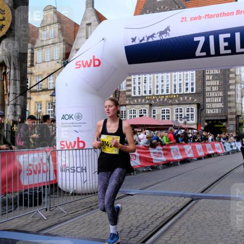 13.09.2026 - 21. swb-Marathon Bremen Tim E. http://msf.ph/oto/10345462 13.09.2026 11:15:36 Ziel 10606, 11424, 11990 meine-sportfotos.de