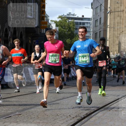 13.09.2026 - 21. swb-Marathon Bremen Strokosch-Dieckow http://msf.ph/oto/10345507 13.09.2026 13:27:53 Ziel 323, 593, 857, 940, 1006, 1373, 1574, 2345, 2668, 2686, 3013, 3460, 3521, 4421, 4496, 4593, 5081, 5220, 5290, 5358, 5557, 5616, 6067, 6306, 7110, 9727, 488, 1343, 1456, 3480, 5462, 7926, 8188, 8656, 9067, 9145, 9167, 9168, 13069 meine-sportfotos.de