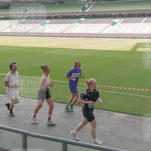 13.09.2026 - 21. swb-Marathon Bremen Michael Burmester http://msf.ph/oto/10345650 13.09.2026 13:32:48 Laufen im Stadion 155, 344, 350, 386, 487, 490, 594, 617, 690, 765, 786, 787, 965, 1001, 1051, 1133, 1142, 1292, 1310, 1326, 1377, 1427, 1591, 1592, 1801, 1869, 1892, 1897, 1904, 1923, 2077, 2132, 2226, 2230, 2231, 2253, 2270, 2274, 2320, 2344, 2374, 2399, 2400, 2456, 2514, 2523, 2539, 2556, 2616, 2630, 2649, 2718, 2726, 2769, 2848, 2945, 2982, 3014, 3140, 3223, 3350, 3379, 3572, 3601, 3614, 3644, 3736, 3746, 3797, 3901, 3944, 3952 meine-sportfotos.de