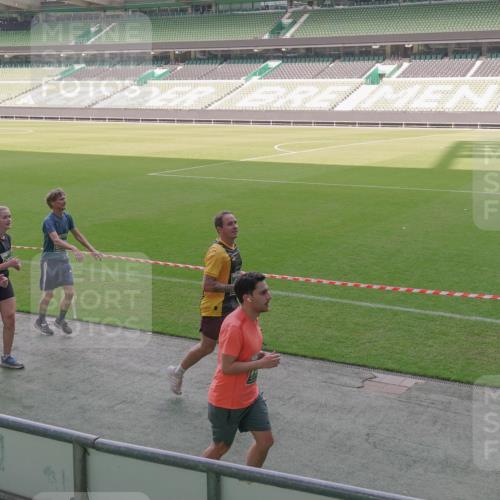 13.09.2026 - 21. swb-Marathon Bremen Michael Burmester http://msf.ph/oto/10345668 13.09.2026 13:32:54 Laufen im Stadion 155, 344, 350, 386, 490, 594, 617, 690, 765, 786, 787, 1001, 1051, 1133, 1142, 1292, 1310, 1326, 1377, 1427, 1591, 1592, 1760, 1801, 1869, 1892, 1897, 1904, 1923, 2077, 2132, 2226, 2230, 2231, 2253, 2270, 2274, 2320, 2344, 2374, 2399, 2400, 2456, 2514, 2515, 2523, 2539, 2556, 2616, 2630, 2649, 2718, 2726, 2769, 2848, 2945, 2982, 3014, 3140, 3223, 3350, 3379, 3443, 3572, 3601, 3614, 3644, 3736, 3746, 3797, 3901, 3911, 3944, 3952 meine-sportfotos.de
