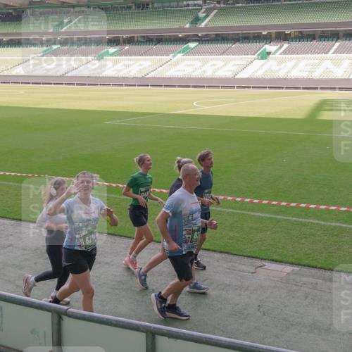 13.09.2026 - 21. swb-Marathon Bremen Michael Burmester http://msf.ph/oto/10345678 13.09.2026 13:32:56 Laufen im Stadion 155, 344, 350, 386, 490, 594, 617, 690, 765, 786, 787, 1001, 1051, 1133, 1142, 1292, 1310, 1326, 1377, 1427, 1591, 1592, 1760, 1801, 1869, 1892, 1897, 1904, 1923, 2077, 2132, 2226, 2230, 2231, 2253, 2270, 2274, 2320, 2344, 2374, 2399, 2400, 2456, 2514, 2515, 2523, 2539, 2556, 2616, 2630, 2649, 2718, 2769, 2848, 2945, 2982, 3014, 3140, 3223, 3350, 3379, 3443, 3503, 3572, 3601, 3614, 3644, 3736, 3746, 3797, 3901, 3911, 3944, 3952 meine-sportfotos.de