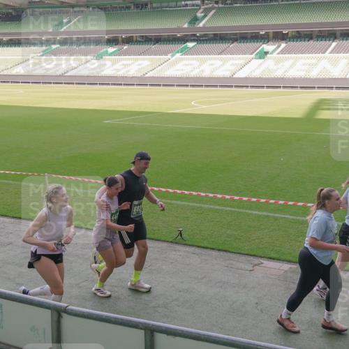 13.09.2026 - 21. swb-Marathon Bremen Michael Burmester http://msf.ph/oto/10345712 13.09.2026 13:33:03 Laufen im Stadion 155, 344, 350, 386, 428, 490, 594, 617, 690, 765, 786, 787, 1001, 1051, 1098, 1133, 1142, 1292, 1310, 1326, 1377, 1427, 1557, 1591, 1592, 1661, 1760, 1801, 1869, 1892, 1897, 1923, 2077, 2132, 2226, 2230, 2231, 2253, 2270, 2274, 2320, 2344, 2374, 2399, 2400, 2456, 2479, 2514, 2515, 2523, 2539, 2556, 2616, 2630, 2649, 2718, 2757, 2769, 2787, 2848, 2945, 2982, 3014, 3140, 3223, 3350, 3379, 3443, 3503, 3572, 3577, 3601, 3614, 3644, 3736, 3746, 3797, 3875, 3901, 3911, 3952 meine-sportfotos.de