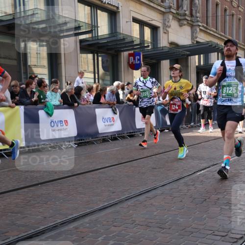 13.09.2026 - 21. swb-Marathon Bremen Strokosch-Dieckow http://msf.ph/oto/10345764 13.09.2026 13:29:52 Ziel 881, 1205, 1308, 1611, 1653, 1759, 1780, 1848, 1909, 1938, 2126, 2265, 2364, 2900, 3190, 4763, 5039, 5198, 5348, 5615, 5631, 6225, 6720, 6942, 6992, 6994, 7184, 7609, 7932, 7966, 8105, 8110, 8115, 8441, 8470, 8494, 9015, 9104, 9125, 9412, 9529, 109, 124, 454, 716, 1073, 1173, 1243, 1581, 1759, 1861, 2076, 2289, 3030, 3320, 3618, 3667, 3908, 4115, 4524, 4575, 4576, 5244, 6006, 6127, 6384, 6725, 7079, 7093, 7884, 8267, 8481, 8899, 9049 meine-sportfotos.de