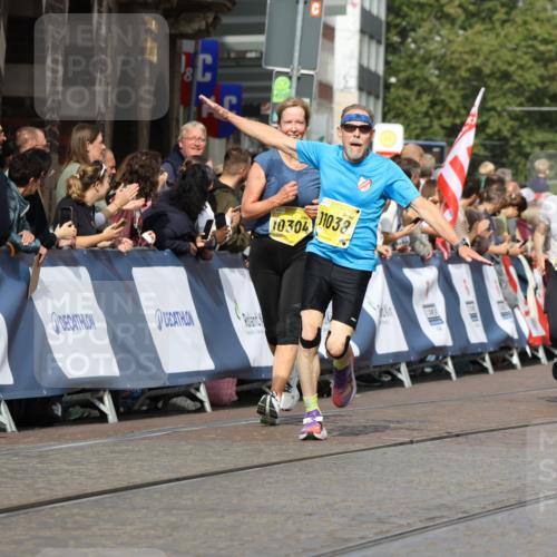 13.09.2026 - 21. swb-Marathon Bremen Strokosch-Dieckow http://msf.ph/oto/10345792 13.09.2026 10:52:58 Ziel 10193, 10339, 10652, 10761, 10812, 10827, 10906, 10958, 11002, 11109, 11144, 11350, 11362, 11597, 11604, 11605, 12338, 12361, 12399, 12439, 12533, 10284, 10585, 10714, 11012, 11238, 11282, 11575, 12170, 12369, 12398 meine-sportfotos.de