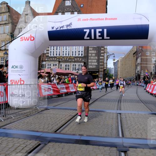 13.09.2026 - 21. swb-Marathon Bremen Tim E. http://msf.ph/oto/10345874 13.09.2026 11:16:10 Ziel 10474, 10572, 10665, 10900, 11217, 11307, 11549, 11613, 11778, 11897, 11940, 12046, 12137, 12306 meine-sportfotos.de