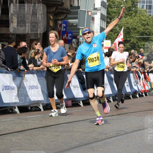 13.09.2026 - 21. swb-Marathon Bremen Strokosch-Dieckow http://msf.ph/oto/10346016 13.09.2026 10:52:59 Ziel 10193, 10339, 10652, 10734, 10812, 10827, 10906, 10958, 11002, 11109, 11144, 11350, 11362, 11597, 11604, 11605, 12338, 12361, 12399, 12439, 12533, 10284, 10585, 10714, 11012, 11282, 11575, 12170, 12369, 12398 meine-sportfotos.de