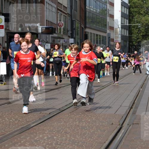 13.09.2026 - 21. swb-Marathon Bremen Strokosch-Dieckow http://msf.ph/oto/10346273 13.09.2026 11:10:08 Ziel 10002, 10169, 10247, 10361, 10362, 10422, 10706, 10719, 10768, 10791, 10890, 10963, 11080, 11283, 11298, 11300, 11382, 11725, 11732, 11736, 11957, 11982, 12183, 12227, 12293, 12454, 12550, 10299, 10435, 10645, 10737, 10751, 11119, 11383, 11437, 11441, 11732, 11933, 12117, 12207, 12449 meine-sportfotos.de