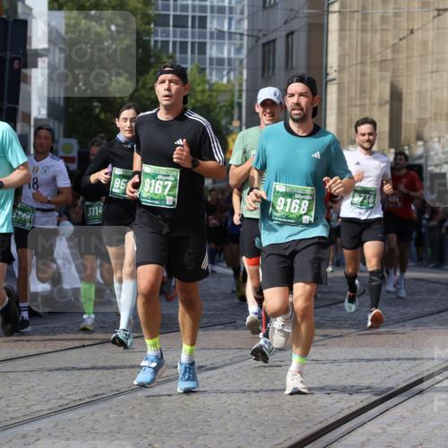 13.09.2026 - 21. swb-Marathon Bremen Strokosch-Dieckow http://msf.ph/oto/10346412 13.09.2026 13:28:06 Ziel 440, 488, 534, 762, 857, 1456, 1932, 2686, 3013, 3135, 3460, 3576, 3970, 4106, 4133, 4265, 4421, 4496, 4593, 4744, 5462, 5557, 6067, 6468, 6522, 7042, 7138, 7358, 8351, 9067, 9494, 9727, 13198, 178, 210, 1460, 2047, 2977, 3114, 3334, 3597, 4506, 5250, 5360, 5889, 6182, 9167, 9168, 9543, 9738, 9881 meine-sportfotos.de