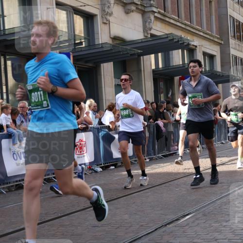 13.09.2026 - 21. swb-Marathon Bremen Strokosch-Dieckow http://msf.ph/oto/10346422 13.09.2026 13:30:16 Ziel 625, 800, 834, 1067, 1533, 1771, 1841, 1926, 1941, 2265, 2369, 2452, 2723, 2900, 2985, 3163, 3164, 3425, 4058, 4206, 4332, 4342, 4415, 4425, 4748, 4757, 4920, 5506, 5551, 5822, 6134, 6343, 6347, 6523, 6988, 7012, 7253, 7567, 7645, 7821, 8090, 8105, 8116, 8117, 8169, 8314, 8494, 8762, 8878, 8966, 9011, 9108, 9412, 9692, 9695, 9699, 9825, 13090, 881, 1205, 1308, 1611, 1653, 1759, 1780, 1848, 1909, 1938, 2126, 2265, 2364, 3190, 4763, 5039, 5198, 5348, 5615, 5631, 6225, 6720 meine-sportfotos.de
