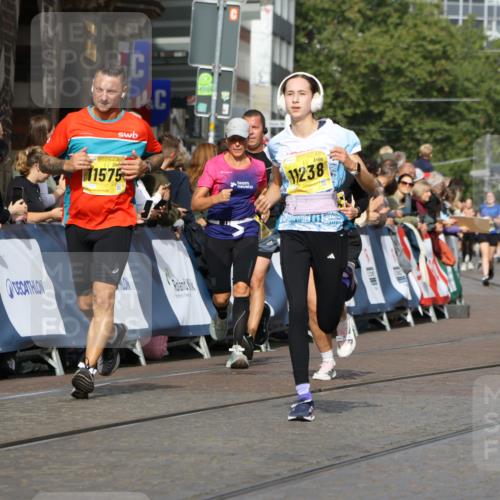 13.09.2026 - 21. swb-Marathon Bremen Strokosch-Dieckow http://msf.ph/oto/10346436 13.09.2026 10:53:08 Ziel 10193, 10304, 10339, 10652, 10734, 10827, 10863, 10906, 11002, 11038, 11144, 11362, 11386, 11597, 11766, 12019, 12338, 12399, 10448, 10585, 10757, 10780, 11012, 11168, 11379, 12040, 12170, 12275, 12461 meine-sportfotos.de