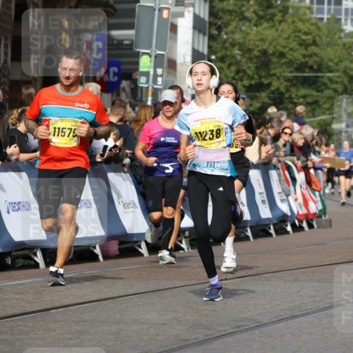 13.09.2026 - 21. swb-Marathon Bremen Strokosch-Dieckow http://msf.ph/oto/10346456 13.09.2026 10:53:08 Ziel 10193, 10304, 10339, 10652, 10734, 10827, 10863, 10906, 11002, 11038, 11144, 11362, 11386, 11597, 11766, 12019, 12338, 12399, 10448, 10585, 10757, 10780, 11012, 11168, 11379, 12040, 12170, 12275, 12461 meine-sportfotos.de