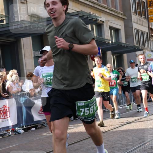 13.09.2026 - 21. swb-Marathon Bremen Strokosch-Dieckow http://msf.ph/oto/10346574 13.09.2026 13:30:20 Ziel 625, 800, 834, 1067, 1533, 1771, 1841, 1926, 1941, 2369, 2452, 2723, 2985, 3163, 3164, 3425, 4058, 4206, 4332, 4342, 4415, 4425, 4748, 4757, 4920, 5506, 5551, 5681, 5802, 5822, 5900, 6134, 6343, 6347, 6523, 6988, 7012, 7253, 7567, 7645, 7821, 8116, 8117, 8169, 8762, 8878, 8966, 9011, 9108, 9653, 9692, 9695, 9699, 9825, 13090, 881, 1308, 1611, 1653, 1780, 1909, 1938, 2126, 2265, 2364, 2900, 3190, 4763, 5039, 5198, 5348, 5615, 6225, 6720, 8090, 8169, 8314, 8494 meine-sportfotos.de