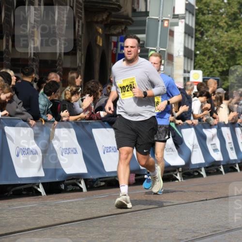 13.09.2026 - 21. swb-Marathon Bremen Strokosch-Dieckow http://msf.ph/oto/10346680 13.09.2026 10:53:12 Ziel 10304, 10339, 10652, 10714, 10734, 10827, 10863, 11002, 11038, 11238, 11386, 11575, 11597, 11766, 12019, 12338, 12369, 12399, 10448, 10757, 10780, 10821, 10886, 11168, 11379, 11590, 12040, 12056, 12275, 12308, 12461 meine-sportfotos.de