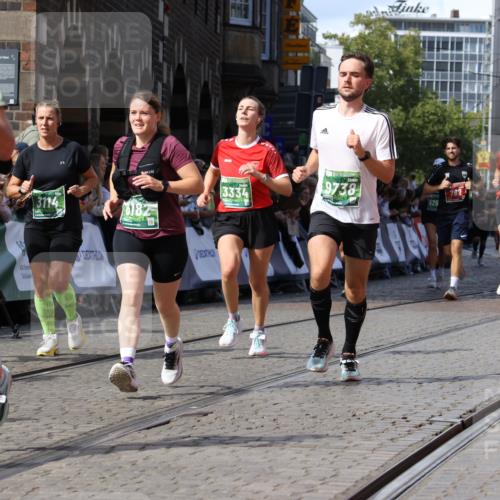 13.09.2026 - 21. swb-Marathon Bremen Strokosch-Dieckow http://msf.ph/oto/10346693 13.09.2026 13:28:11 Ziel 440, 488, 534, 762, 1343, 1456, 1932, 2686, 3135, 3480, 3576, 3970, 4106, 4133, 4265, 4496, 4593, 4744, 5462, 6067, 6468, 6522, 7042, 7138, 7358, 8188, 8351, 9067, 9145, 9494, 9727, 13069, 13198, 178, 210, 1380, 1460, 2047, 2977, 3114, 3294, 3334, 3597, 4506, 5250, 5889, 6182, 8429, 8570, 9064, 9549 meine-sportfotos.de