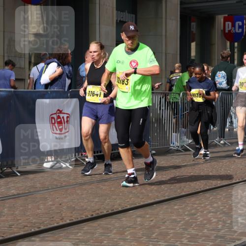 13.09.2026 - 21. swb-Marathon Bremen Strokosch-Dieckow http://msf.ph/oto/10346837 13.09.2026 11:10:20 Ziel 10002, 10247, 10422, 10461, 10462, 10719, 10768, 10791, 10911, 11047, 11283, 11298, 11300, 11309, 11327, 11465, 11513, 11583, 11736, 11846, 11982, 12183, 12227, 12454, 10169, 10299, 10361, 10362, 10706, 10751, 10890, 10963, 11080, 11382, 11725, 11732, 11933, 11957, 12117, 12207, 12293, 12550 meine-sportfotos.de