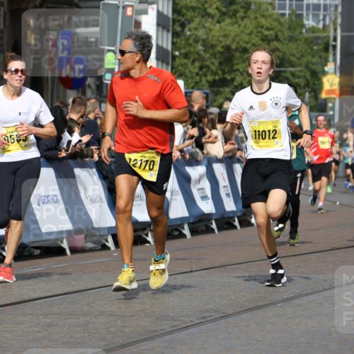 13.09.2026 - 21. swb-Marathon Bremen Strokosch-Dieckow http://msf.ph/oto/10346912 13.09.2026 10:53:20 Ziel 10284, 10304, 10714, 10863, 11038, 11238, 11282, 11386, 11575, 11766, 12019, 12369, 12398, 10222, 10479, 10626, 10757, 10821, 10845, 10886, 11168, 11242, 11379, 11446, 11590, 11800, 12056, 12119, 12308 meine-sportfotos.de