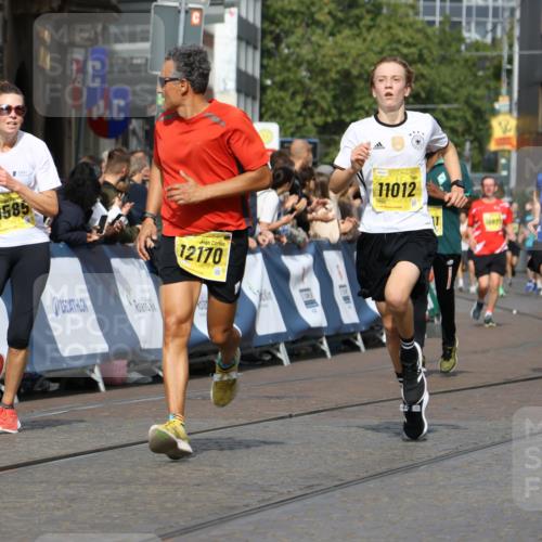 13.09.2026 - 21. swb-Marathon Bremen Strokosch-Dieckow http://msf.ph/oto/10346928 13.09.2026 10:53:20 Ziel 10284, 10304, 10714, 10863, 11038, 11238, 11282, 11386, 11575, 11766, 12019, 12369, 12398, 10222, 10479, 10626, 10757, 10821, 10845, 10886, 11168, 11242, 11379, 11446, 11590, 11800, 12056, 12119, 12308 meine-sportfotos.de