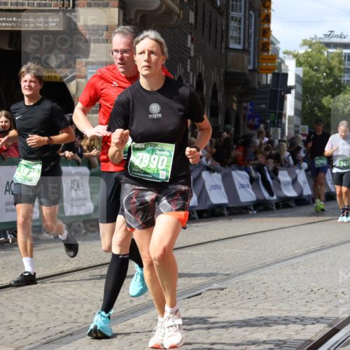 13.09.2026 - 21. swb-Marathon Bremen Strokosch-Dieckow http://msf.ph/oto/10346942 13.09.2026 13:32:33 Ziel 287, 1369, 2310, 2910, 3402, 3441, 3650, 3922, 4057, 4471, 4566, 4655, 4797, 4835, 5628, 6258, 6475, 6857, 6875, 7150, 7182, 7553, 7572, 7818, 8632, 9198, 9283, 9394, 9779, 13029, 13182, 13244, 1437, 2611, 3354, 3878, 3895, 4323, 4862, 5009, 5398, 5581, 5657, 6583, 6718, 7016, 7466, 7758, 8344, 8367, 8506, 13232 meine-sportfotos.de