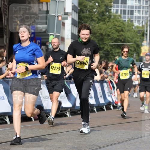 13.09.2026 - 21. swb-Marathon Bremen Strokosch-Dieckow http://msf.ph/oto/10347111 13.09.2026 10:53:25 Ziel 10284, 10585, 10714, 10863, 11012, 11238, 11282, 11386, 11575, 11766, 12170, 12369, 12398, 10141, 10222, 10227, 10479, 10626, 10838, 10845, 10886, 11242, 11446, 11502, 11590, 11800, 12056, 12119, 12308 meine-sportfotos.de