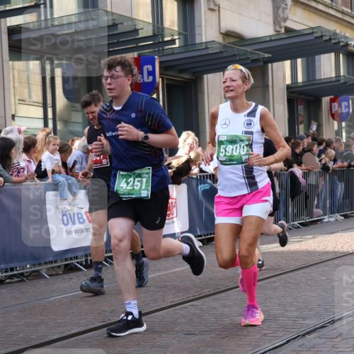 13.09.2026 - 21. swb-Marathon Bremen Strokosch-Dieckow http://msf.ph/oto/10347122 13.09.2026 13:30:34 Ziel 244, 800, 834, 1189, 1479, 1533, 1771, 1841, 1926, 1941, 2369, 2452, 2723, 2902, 2985, 3360, 4251, 4920, 5600, 5681, 5802, 5822, 5900, 6307, 6343, 6523, 7012, 7198, 7760, 7798, 8543, 8616, 9290, 9507, 9653, 9692, 9699, 9767, 9937, 9958, 9962, 9976, 13090, 13152, 13215, 625, 881, 1067, 1909, 2265, 2364, 2452, 2723, 2900, 3163, 3164, 3425, 4058, 4206, 4332, 4342, 4415, 4425, 4748, 4757, 4763, 5506, 5551, 7821, 8090, 8169, 8314, 8494 meine-sportfotos.de