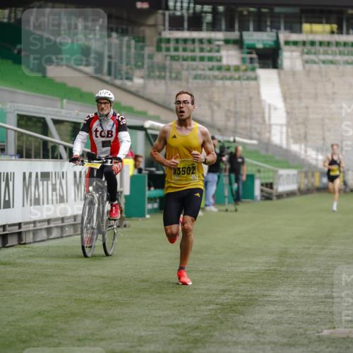 13.09.2026 - 21. swb-Marathon Bremen Michael Burmester http://msf.ph/oto/10347130 13.09.2026 10:14:40 Laufen im Stadion 13525 meine-sportfotos.de