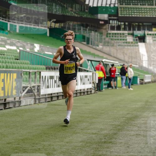 13.09.2026 - 21. swb-Marathon Bremen Michael Burmester http://msf.ph/oto/10347172 13.09.2026 10:14:50 Laufen im Stadion 13525, 13627 meine-sportfotos.de