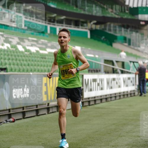 13.09.2026 - 21. swb-Marathon Bremen Michael Burmester http://msf.ph/oto/10347311 13.09.2026 10:16:45 Laufen im Stadion 10597, 12272, 13501, 13510, 13515, 13517, 13522, 13542, 13547, 13561, 13567, 13569, 13576, 13579, 13623, 13627, 13635 meine-sportfotos.de