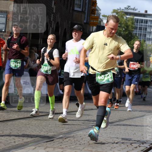 13.09.2026 - 21. swb-Marathon Bremen Strokosch-Dieckow http://msf.ph/oto/10347422 13.09.2026 13:32:37 Ziel 287, 1369, 2910, 3402, 3441, 3650, 3922, 4057, 4471, 4566, 4655, 4835, 5281, 5628, 6258, 6475, 6518, 6781, 6857, 6875, 6900, 7150, 7182, 7553, 7572, 7818, 8632, 9151, 9198, 9283, 9394, 9719, 9779, 13029, 13182, 13208, 13244, 1437, 2611, 2638, 3895, 3902, 4233, 4862, 5009, 5398, 5581, 5657, 6583, 6718, 6786, 7016, 7466, 7758, 8344, 8367, 8506, 13164, 13232, 13234 meine-sportfotos.de