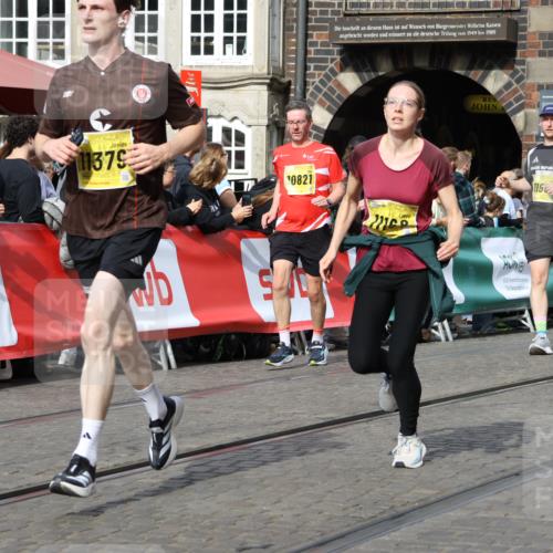 13.09.2026 - 21. swb-Marathon Bremen Strokosch-Dieckow http://msf.ph/oto/10347477 13.09.2026 10:53:35 Ziel 10284, 10448, 10585, 10757, 10780, 11012, 11168, 11379, 12040, 12170, 12275, 12398, 12461, 10141, 10174, 10227, 10478, 10684, 10685, 10838, 10905, 11489, 11502, 11596, 11950, 12331, 12341, 12405, 12492, 12515, 13597 meine-sportfotos.de