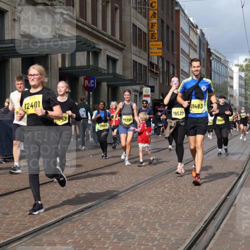13.09.2026 - 21. swb-Marathon Bremen Strokosch-Dieckow http://msf.ph/oto/10347717 13.09.2026 11:10:53 Ziel 10313, 10419, 10527, 10611, 10644, 10653, 10841, 11062, 11141, 11231, 11237, 11458, 11483, 11679, 11691, 11745, 11993, 12126, 12148, 12396, 12401, 12507, 10148, 10163, 10461, 10462, 10547, 10768, 10792, 10911, 11043, 11047, 11283, 11298, 11300, 11309, 11327, 11335, 11465, 11513, 11583, 11736, 11756, 11846, 12183 meine-sportfotos.de