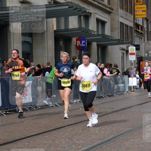 13.09.2026 - 21. swb-Marathon Bremen Strokosch-Dieckow http://msf.ph/oto/10347857 13.09.2026 11:11:01 Ziel 10313, 10419, 10546, 10611, 10644, 11036, 11062, 11141, 11216, 11231, 11289, 11458, 11679, 11702, 11745, 11870, 12126, 12148, 12220, 12396, 12464, 12507, 12508, 10148, 10163, 10461, 10462, 10527, 10547, 10644, 10653, 10792, 10841, 10911, 11043, 11047, 11237, 11327, 11335, 11465, 11483, 11513, 11691, 11756, 11846, 11993, 12401, 12507 meine-sportfotos.de