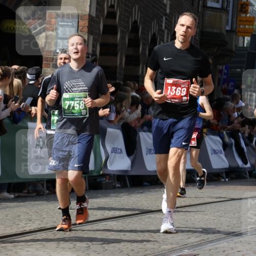13.09.2026 - 21. swb-Marathon Bremen Strokosch-Dieckow http://msf.ph/oto/10347885 13.09.2026 13:32:40 Ziel 287, 1369, 2292, 2293, 2910, 3402, 3429, 3441, 3650, 3922, 4057, 4263, 4380, 4471, 4566, 4655, 4835, 5281, 5628, 6258, 6475, 6518, 6593, 6781, 6857, 6875, 6900, 7150, 7173, 7182, 7553, 7572, 7818, 8632, 9040, 9151, 9198, 9283, 9394, 9719, 9779, 13029, 13182, 13208, 13244, 891, 2638, 3895, 3902, 4233, 5009, 5581, 5657, 6018, 6718, 6786, 7016, 7466, 7758, 8367, 8506, 10048, 13164, 13232, 13234, 13247 meine-sportfotos.de