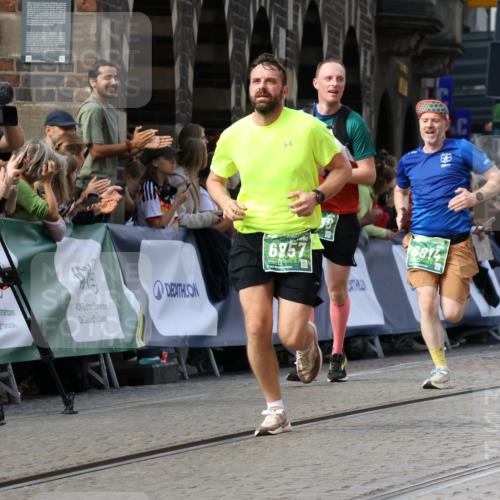 13.09.2026 - 21. swb-Marathon Bremen Strokosch-Dieckow http://msf.ph/oto/10347890 13.09.2026 13:28:33 Ziel 178, 210, 1380, 1460, 2047, 2977, 3114, 3294, 3334, 3597, 4506, 5250, 5360, 5889, 6182, 7926, 8429, 8656, 9167, 9168, 9543, 9549, 9738, 9881, 613, 1914, 2276, 2891, 3348, 3444, 4102, 4564, 6914, 6957, 7263, 7527, 8938, 9176, 13012 meine-sportfotos.de