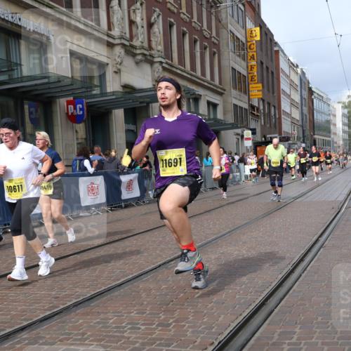 13.09.2026 - 21. swb-Marathon Bremen Strokosch-Dieckow http://msf.ph/oto/10347899 13.09.2026 11:11:04 Ziel 10419, 10510, 10511, 10546, 10611, 10977, 11036, 11062, 11216, 11231, 11289, 11458, 11533, 11679, 11702, 11745, 11870, 12126, 12148, 12220, 12311, 12396, 12464, 12508, 10148, 10163, 10313, 10461, 10462, 10527, 10547, 10644, 10653, 10792, 10841, 10911, 11043, 11047, 11141, 11237, 11327, 11335, 11465, 11483, 11513, 11691, 11756, 11993, 12401, 12507 meine-sportfotos.de