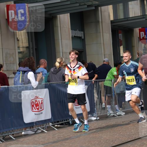 13.09.2026 - 21. swb-Marathon Bremen Strokosch-Dieckow http://msf.ph/oto/10348023 13.09.2026 11:11:12 Ziel 10155, 10510, 10511, 10546, 10552, 10977, 11036, 11216, 11231, 11239, 11289, 11458, 11533, 11702, 11870, 11927, 12082, 12126, 12148, 12220, 12286, 12311, 12336, 12464, 12508, 12553, 10148, 10163, 10313, 10419, 10527, 10547, 10611, 10644, 10653, 10792, 10841, 11043, 11062, 11141, 11231, 11237, 11483, 11679, 11691, 11745, 11756, 11993, 12148, 12396, 12401, 12507 meine-sportfotos.de
