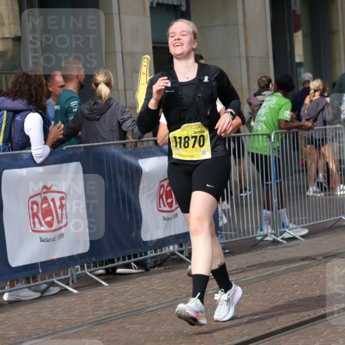 13.09.2026 - 21. swb-Marathon Bremen Strokosch-Dieckow http://msf.ph/oto/10348252 13.09.2026 11:11:19 Ziel 10155, 10510, 10511, 10546, 10552, 10616, 10977, 11036, 11216, 11239, 11289, 11533, 11702, 11870, 11927, 12082, 12220, 12286, 12311, 12336, 12464, 12508, 12553, 10313, 10419, 10527, 10611, 10644, 10653, 10841, 11036, 11062, 11141, 11216, 11231, 11237, 11458, 11483, 11679, 11691, 11745, 11870, 11993, 12126, 12148, 12396, 12401, 12507 meine-sportfotos.de