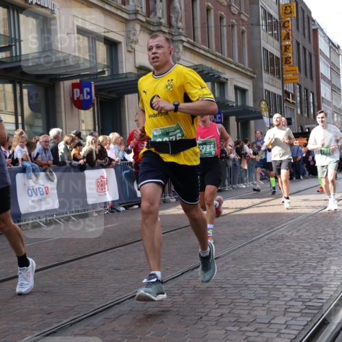13.09.2026 - 21. swb-Marathon Bremen Strokosch-Dieckow http://msf.ph/oto/10348306 13.09.2026 13:30:46 Ziel 217, 244, 1189, 1398, 1479, 2244, 2513, 2802, 2902, 3360, 3762, 3800, 4251, 4647, 5600, 5673, 5846, 6307, 6419, 6619, 6732, 7198, 7359, 7637, 7760, 7798, 7812, 7882, 8097, 8382, 8543, 8616, 9274, 9290, 9337, 9507, 9767, 9937, 9958, 9962, 9969, 9976, 9977, 13152, 13215, 625, 800, 834, 1067, 1533, 1771, 1841, 1926, 1941, 2369, 2452, 2723, 2985, 3163, 3164, 3425, 4058, 4206, 4332, 4342, 4415, 4425, 4748, 4757, 4920, 5506, 5551, 5681, 5802, 7821 meine-sportfotos.de