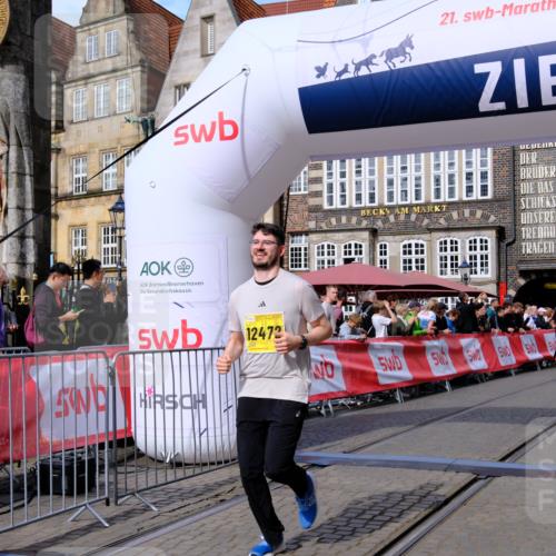 13.09.2026 - 21. swb-Marathon Bremen Tim E. http://msf.ph/oto/10348307 13.09.2026 11:20:11 Ziel 10430, 10882, 11546, 12472 meine-sportfotos.de