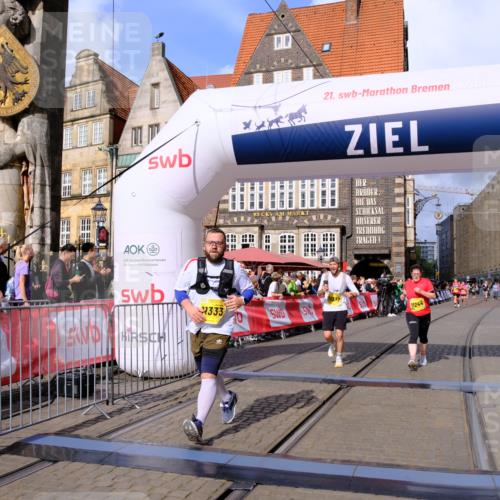 13.09.2026 - 21. swb-Marathon Bremen Tim E. http://msf.ph/oto/10348365 13.09.2026 11:20:26 Ziel 10430, 11244, 11333, 11337, 11546 meine-sportfotos.de