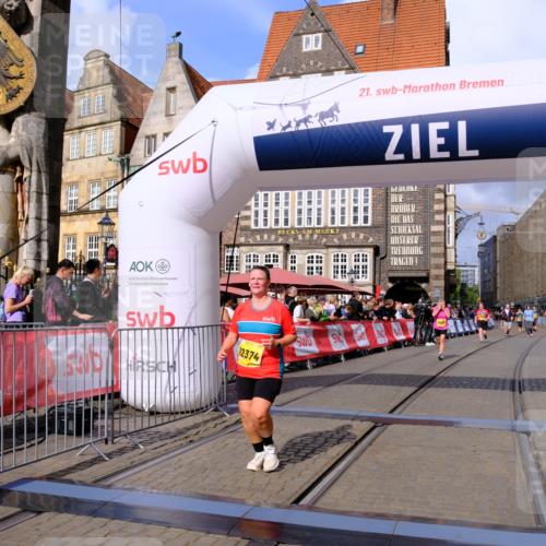 13.09.2026 - 21. swb-Marathon Bremen Tim E. http://msf.ph/oto/10348479 13.09.2026 11:20:36 Ziel 11244, 11296, 11333, 11337, 12285, 12374 meine-sportfotos.de