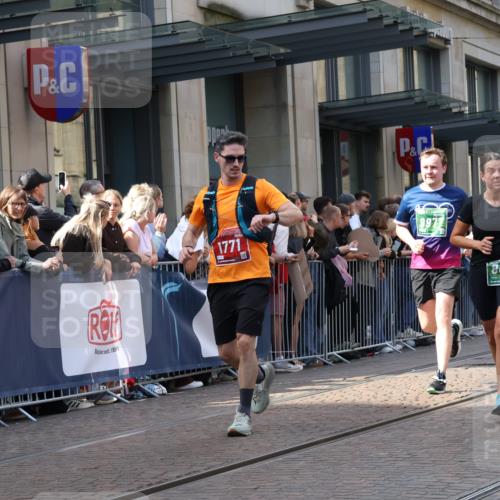 13.09.2026 - 21. swb-Marathon Bremen Strokosch-Dieckow http://msf.ph/oto/10348493 13.09.2026 13:30:52 Ziel 217, 1189, 1398, 1479, 2244, 2513, 2802, 2902, 3360, 3396, 3762, 3800, 4477, 4647, 5673, 5720, 5765, 5846, 6307, 6419, 6619, 6732, 7198, 7296, 7359, 7637, 7760, 7798, 7812, 7882, 8035, 8097, 8342, 8382, 8543, 8726, 9147, 9274, 9337, 9822, 9937, 9958, 9962, 9969, 9976, 9977, 13066, 13152, 244, 625, 800, 834, 1189, 1533, 1771, 1841, 1926, 1941, 2369, 2452, 2723, 2985, 3360, 4206, 4251, 4332, 4342, 4425, 4748, 4757, 4920, 5551, 5600, 5681, 5802, 7760 meine-sportfotos.de