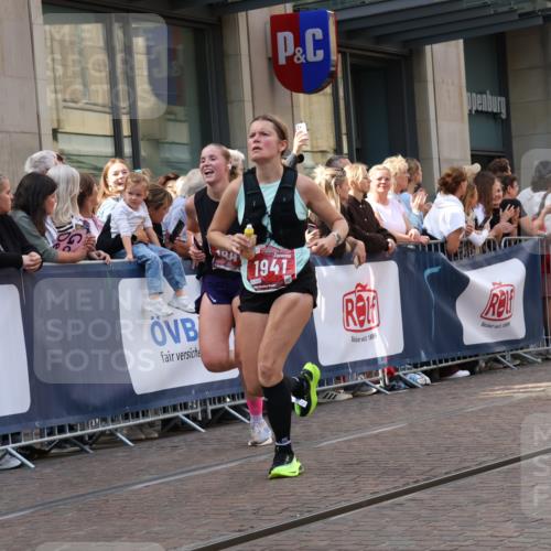 13.09.2026 - 21. swb-Marathon Bremen Strokosch-Dieckow http://msf.ph/oto/10348594 13.09.2026 13:30:56 Ziel 217, 1398, 1479, 1627, 2244, 2513, 2602, 2802, 3152, 3343, 3392, 3396, 3762, 3800, 4477, 4647, 5375, 5673, 5720, 5765, 5846, 5979, 6147, 6419, 6619, 6732, 6968, 7001, 7198, 7296, 7359, 7637, 7798, 7812, 7882, 8035, 8097, 8339, 8342, 8382, 8726, 9147, 9274, 9337, 9822, 9937, 9958, 9969, 9977, 13066, 244, 800, 834, 1189, 1533, 1771, 1841, 1926, 1941, 2369, 2452, 2723, 2902, 2985, 3360, 4206, 4251, 4342, 4757, 4920, 5600, 5681, 5802, 6307, 7760, 8543 meine-sportfotos.de