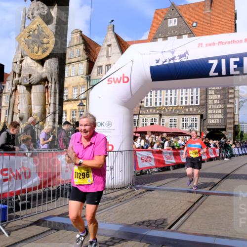 13.09.2026 - 21. swb-Marathon Bremen Tim E. http://msf.ph/oto/10348596 13.09.2026 11:20:42 Ziel 10161, 11296, 11541, 11980, 12285, 12374 meine-sportfotos.de