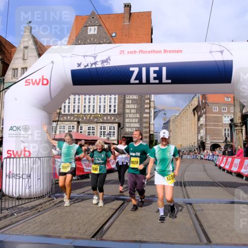 13.09.2026 - 21. swb-Marathon Bremen Tim E. http://msf.ph/oto/10348730 13.09.2026 11:20:55 Ziel 10161, 11529, 11530, 11541, 11675, 11980, 12153, 12316, 12317 meine-sportfotos.de