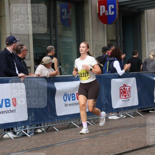 13.09.2026 - 21. swb-Marathon Bremen Strokosch-Dieckow http://msf.ph/oto/10348890 13.09.2026 11:12:12 Ziel 10213, 10354, 10406, 10414, 10743, 10874, 10875, 10909, 11090, 11657, 11716, 12234, 12327, 12497, 10490, 10582, 11052, 11585, 11633, 12012 meine-sportfotos.de